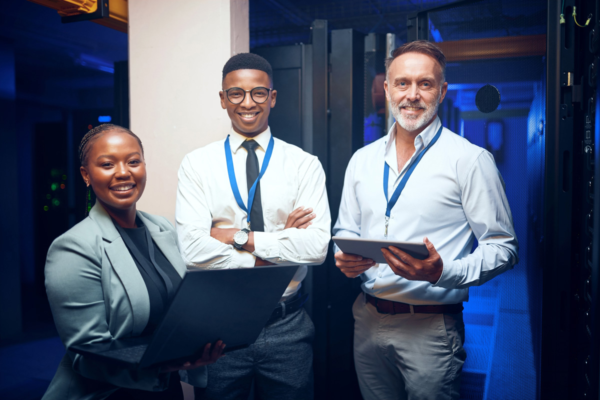 Equipe travail logiciels industriels